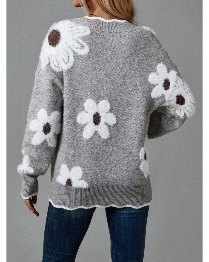 Scalloped Floral Intarsia Knit Sweater