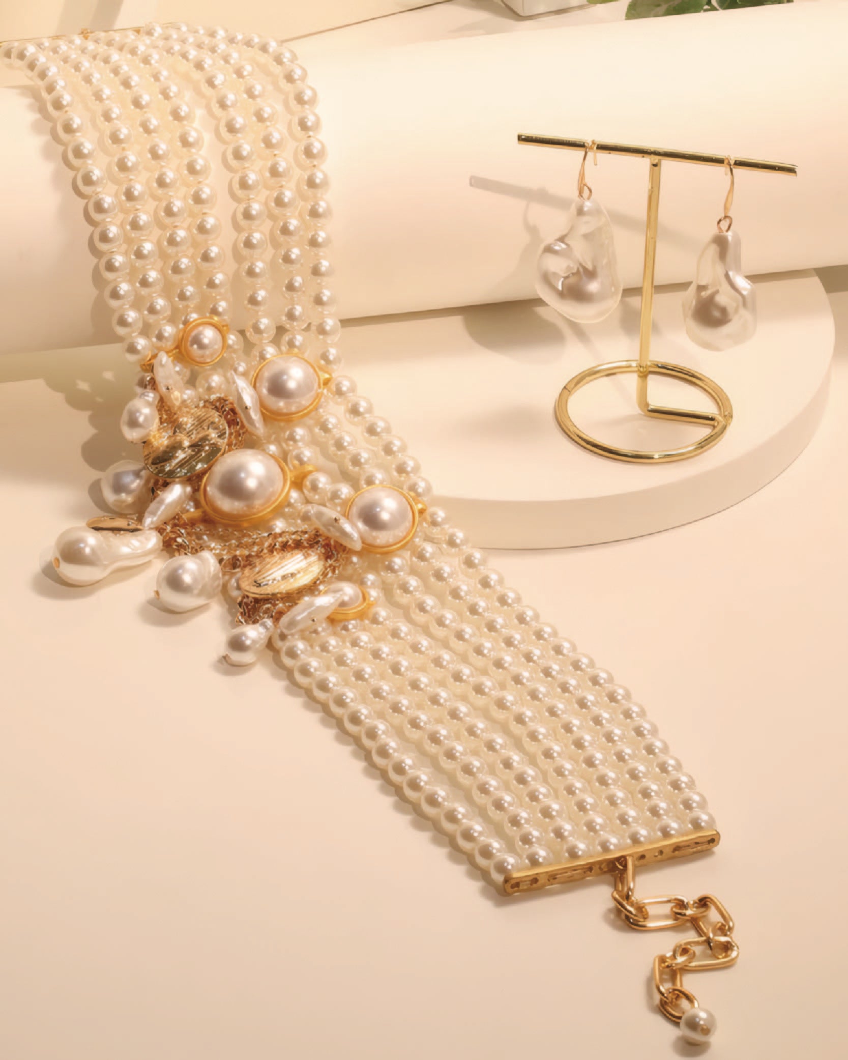 Opulent Pearl Cluster Bracelet&Collar Set