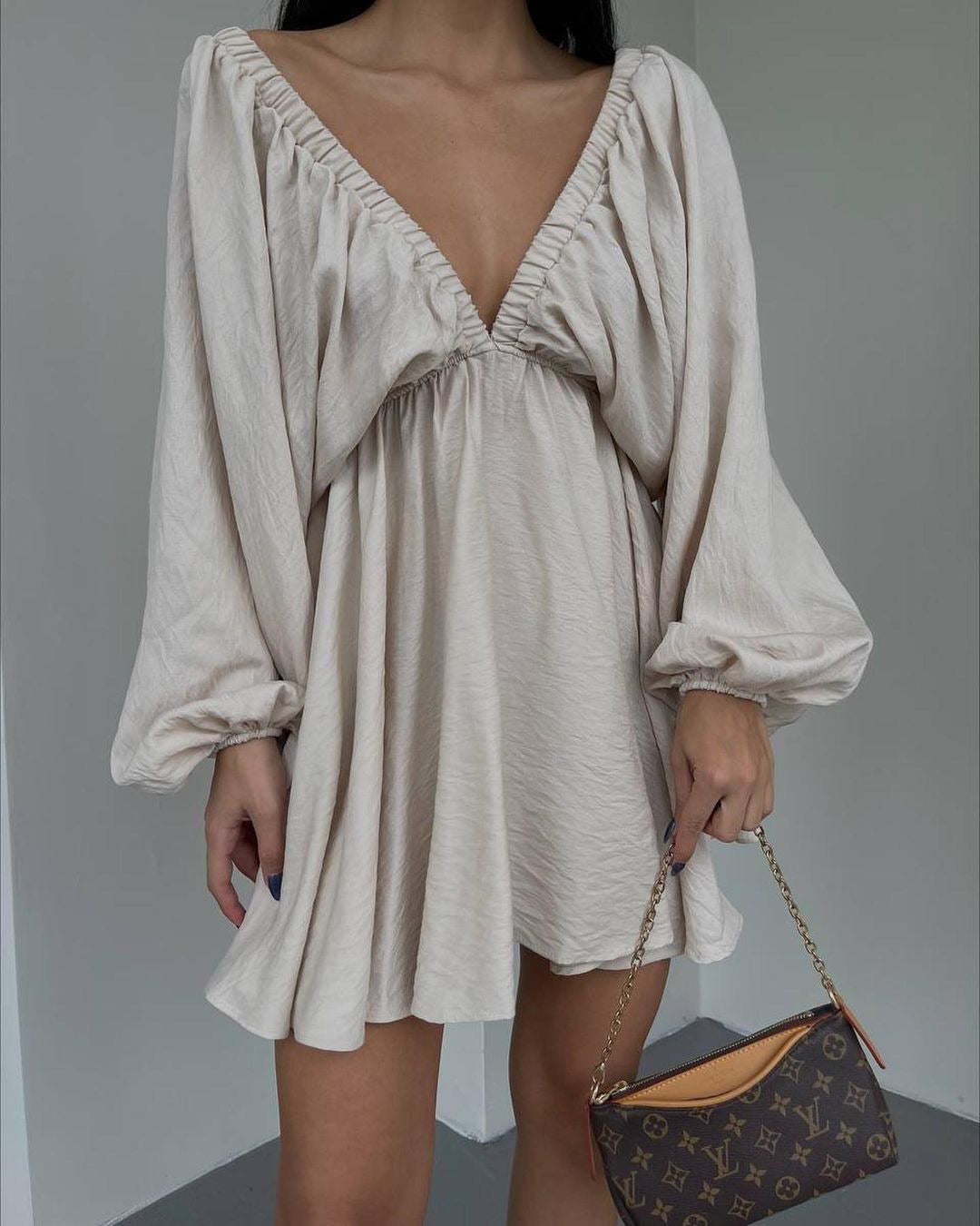 Deep V Neck Balloon Sleeves Dress