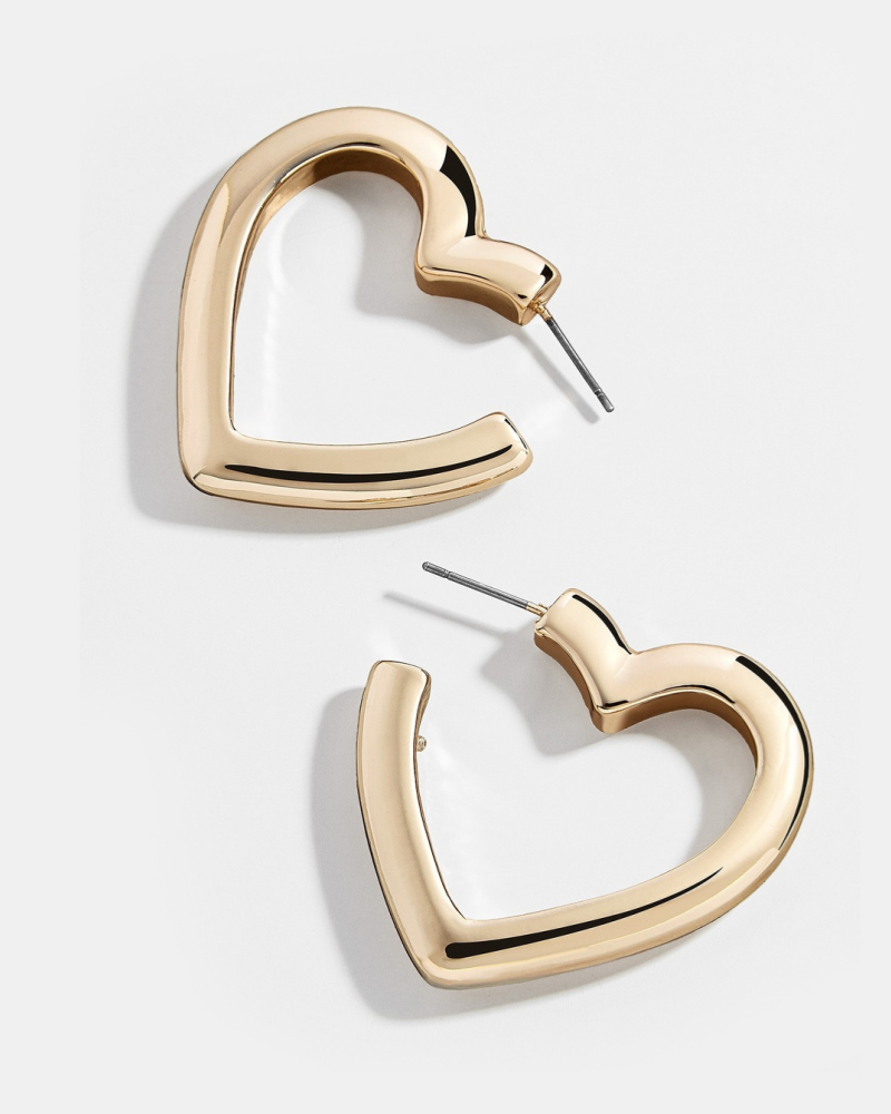 C-shaped heart alloy stud earrings