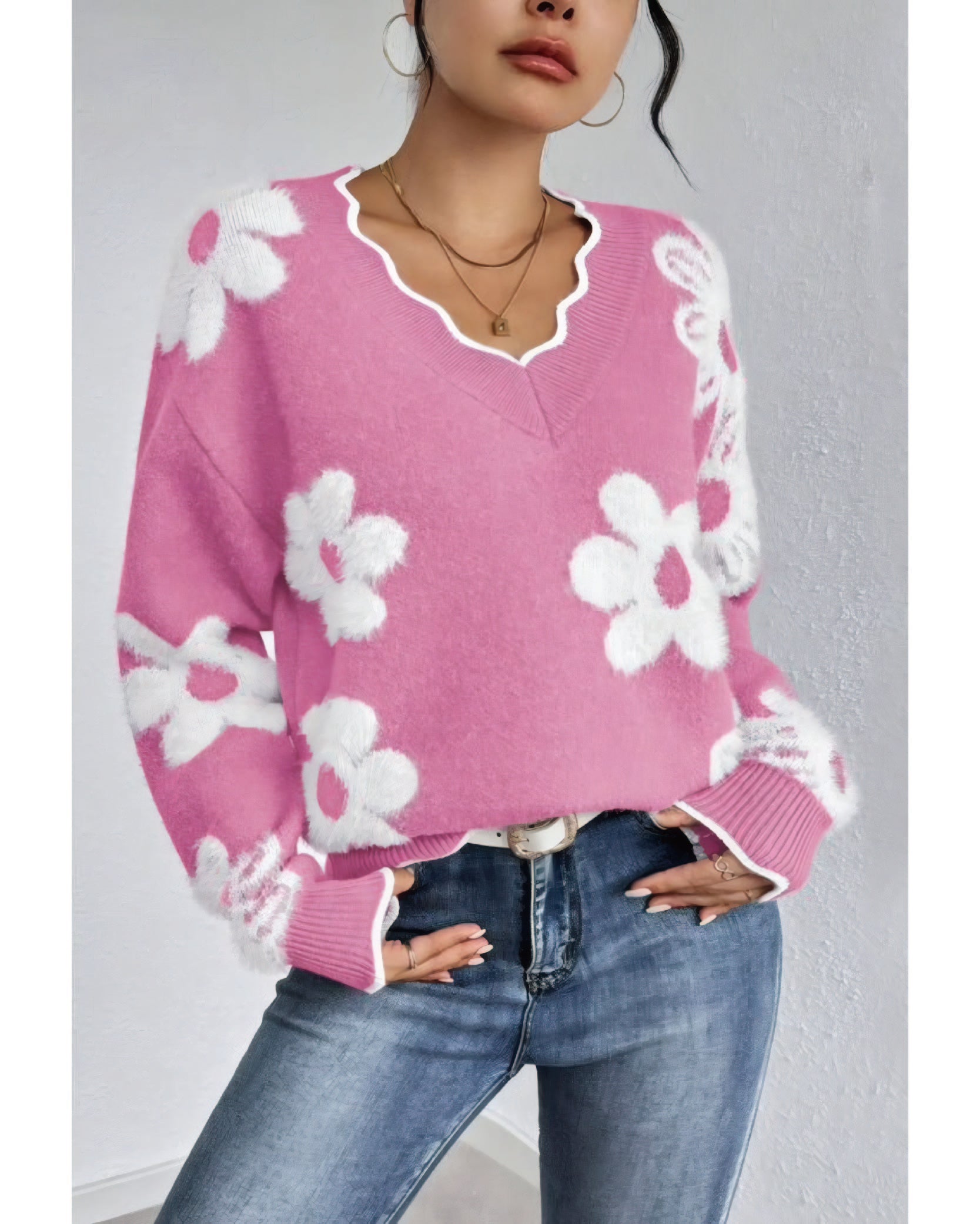 Scalloped Floral Intarsia Knit Sweater