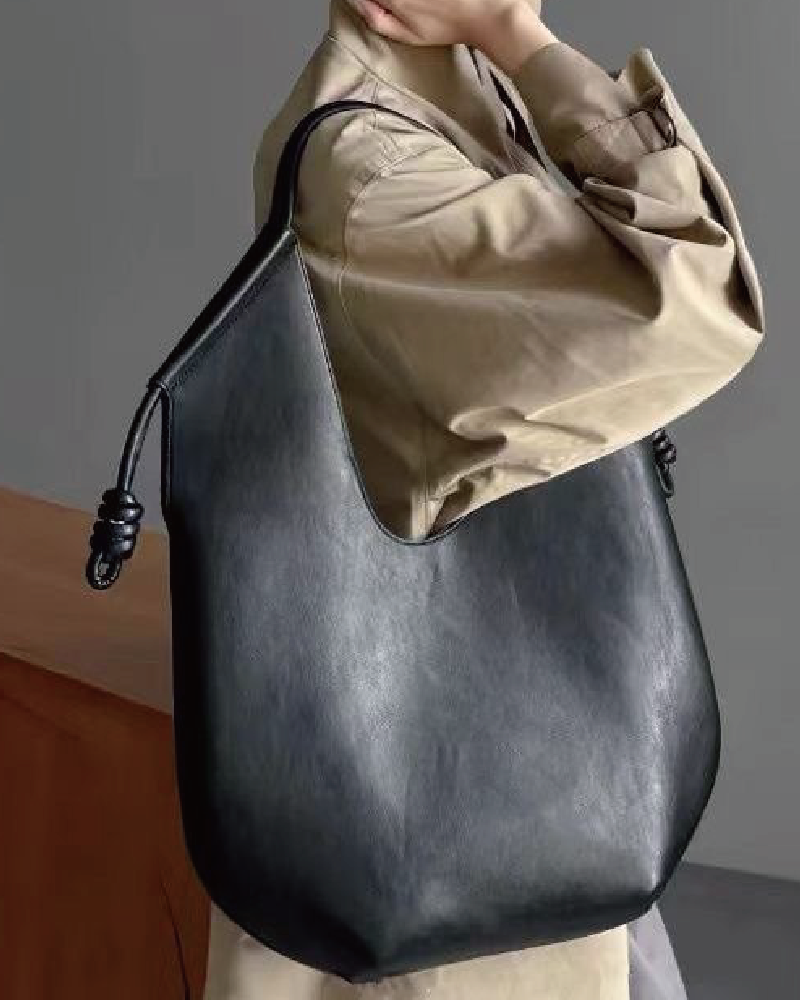 The Arco Hobo Bag