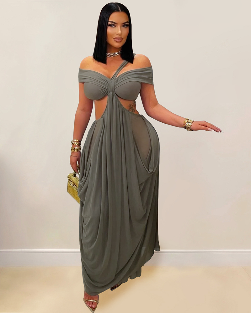 Motion in Mesh Dress