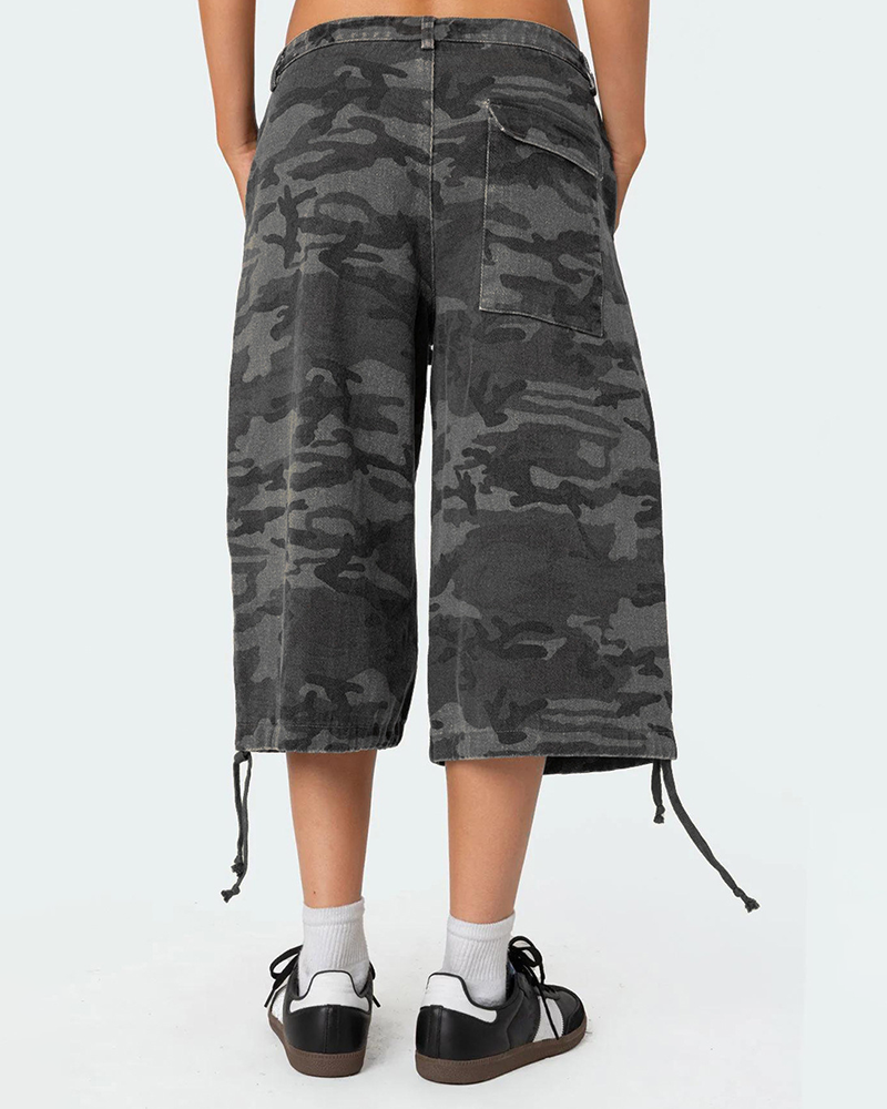Signature Cargo Denim Pants