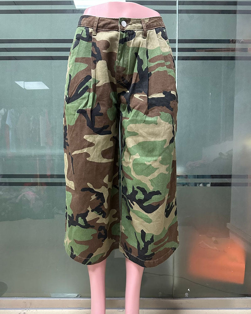 Camo Wide-Leg Capris