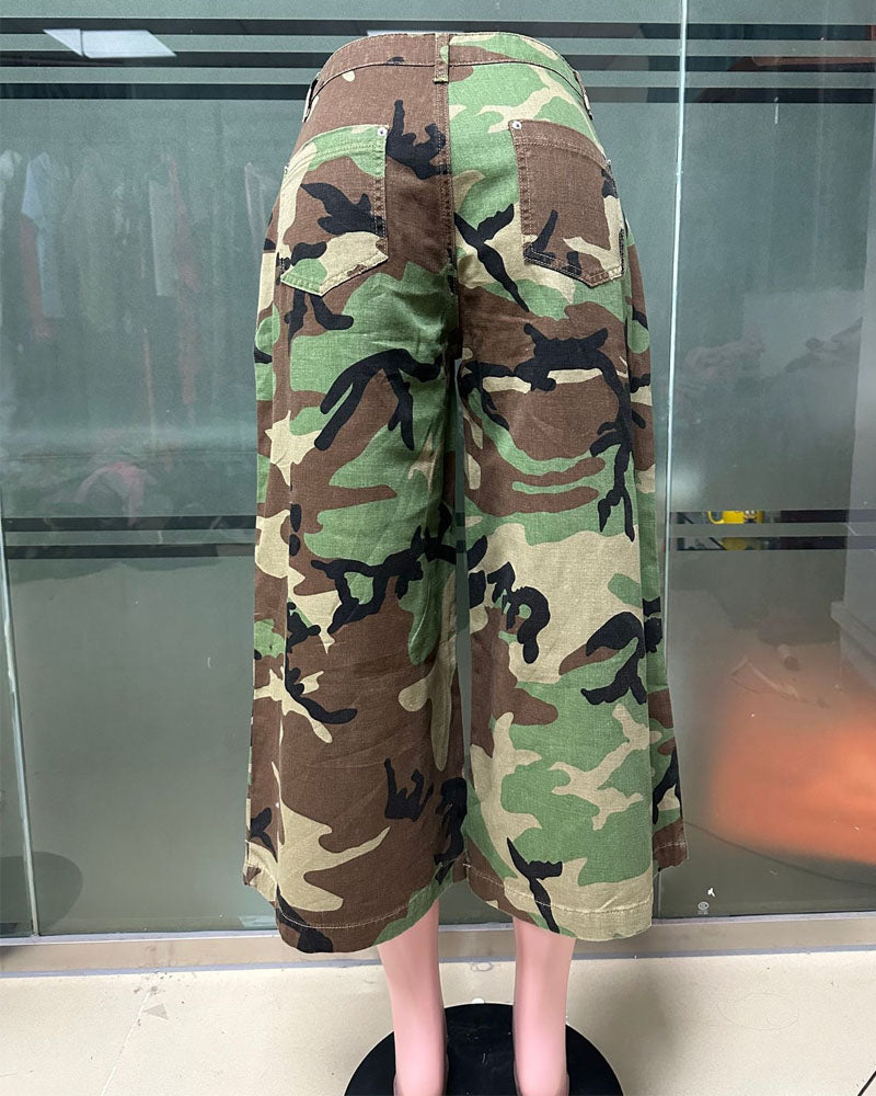 Camo Wide-Leg Capris