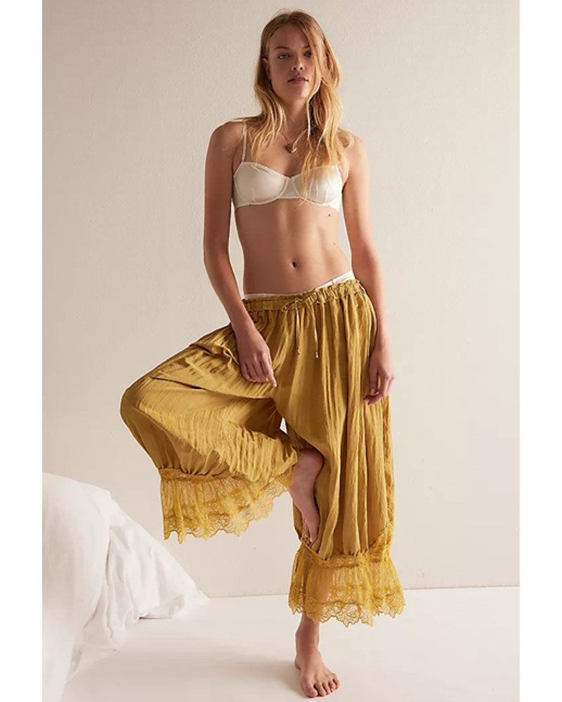 Lace Hem Bloomer Pants