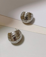Silver needle C-shaped metal earrings