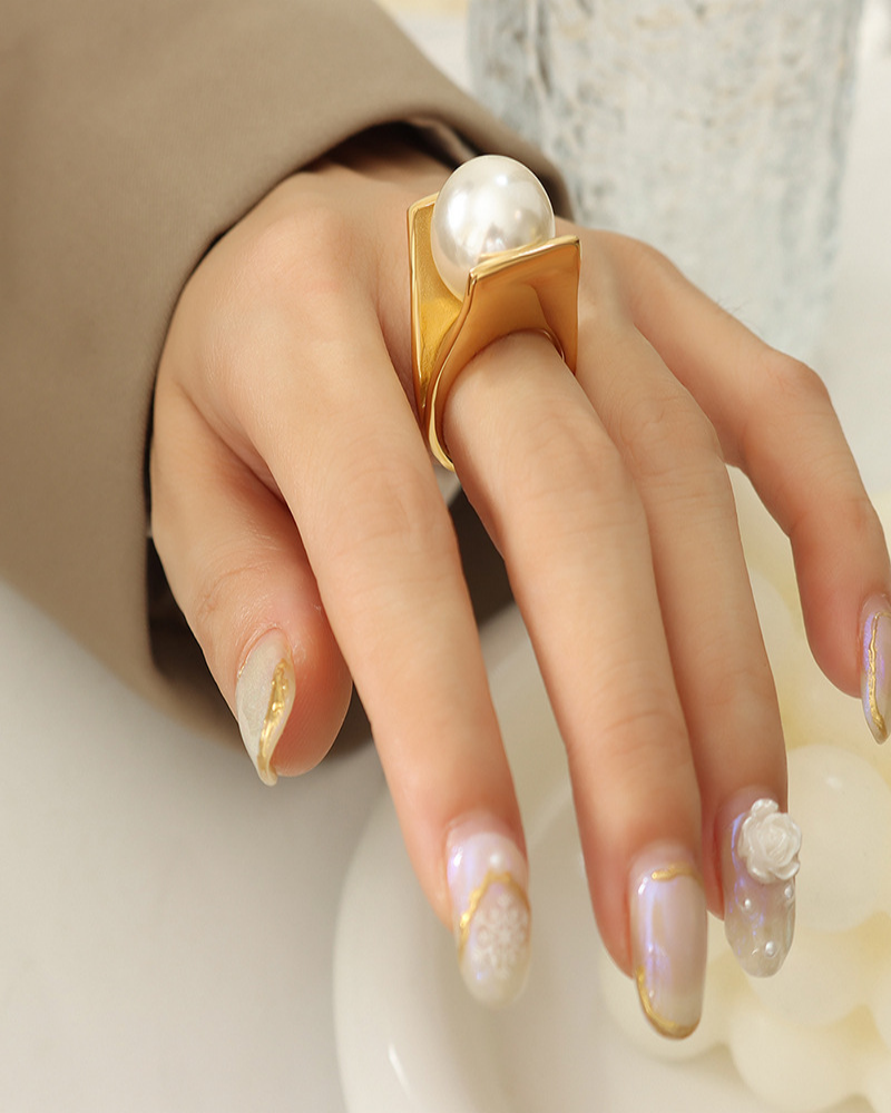 Y-shaped pearl personality ring