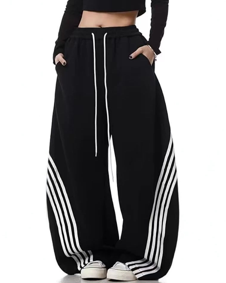 Patch Line Sweatpants