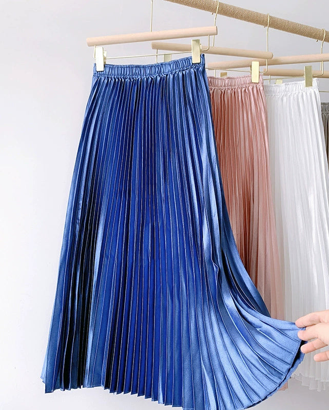 Satin pleated skirt