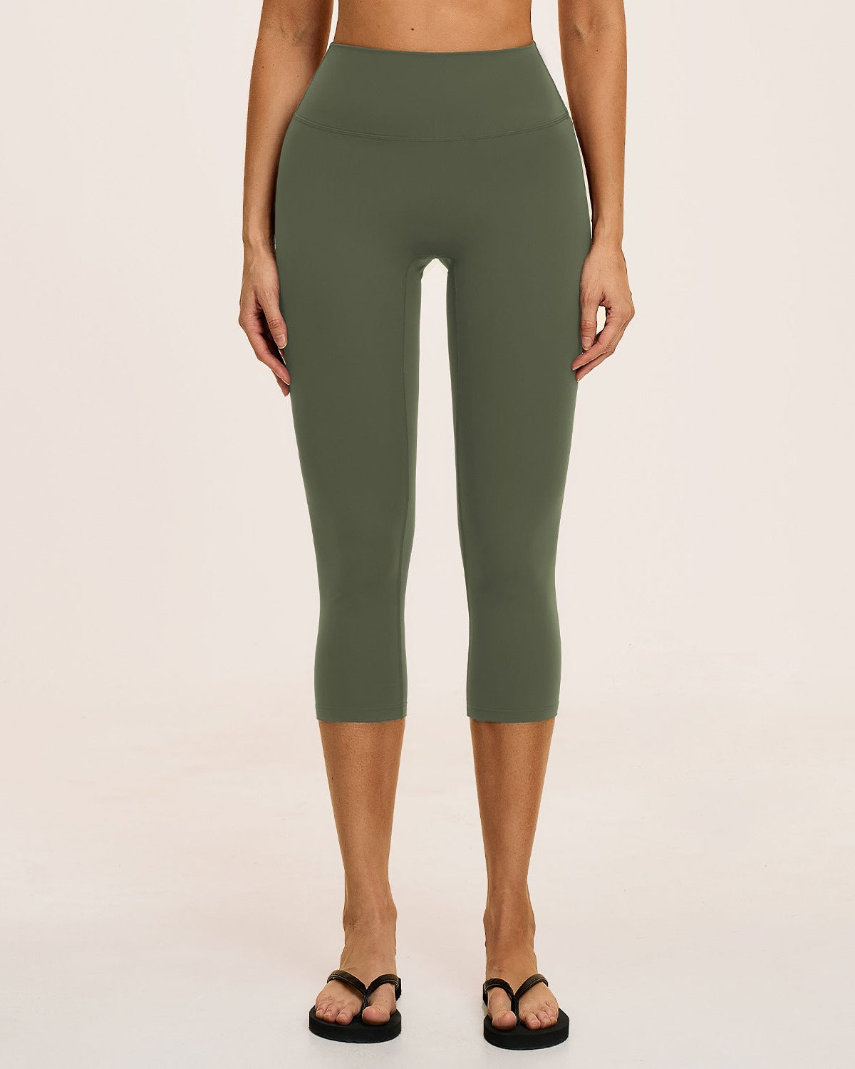 Quinn Low Rise Capri Legging
