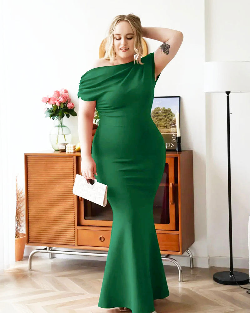 She's A Vision Maxi Dress
